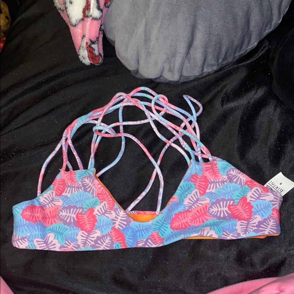 Old school Moana bikini vine swinger top size small